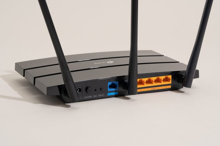 The Ultimate Guide to Choosing the Right Router for Your Needs